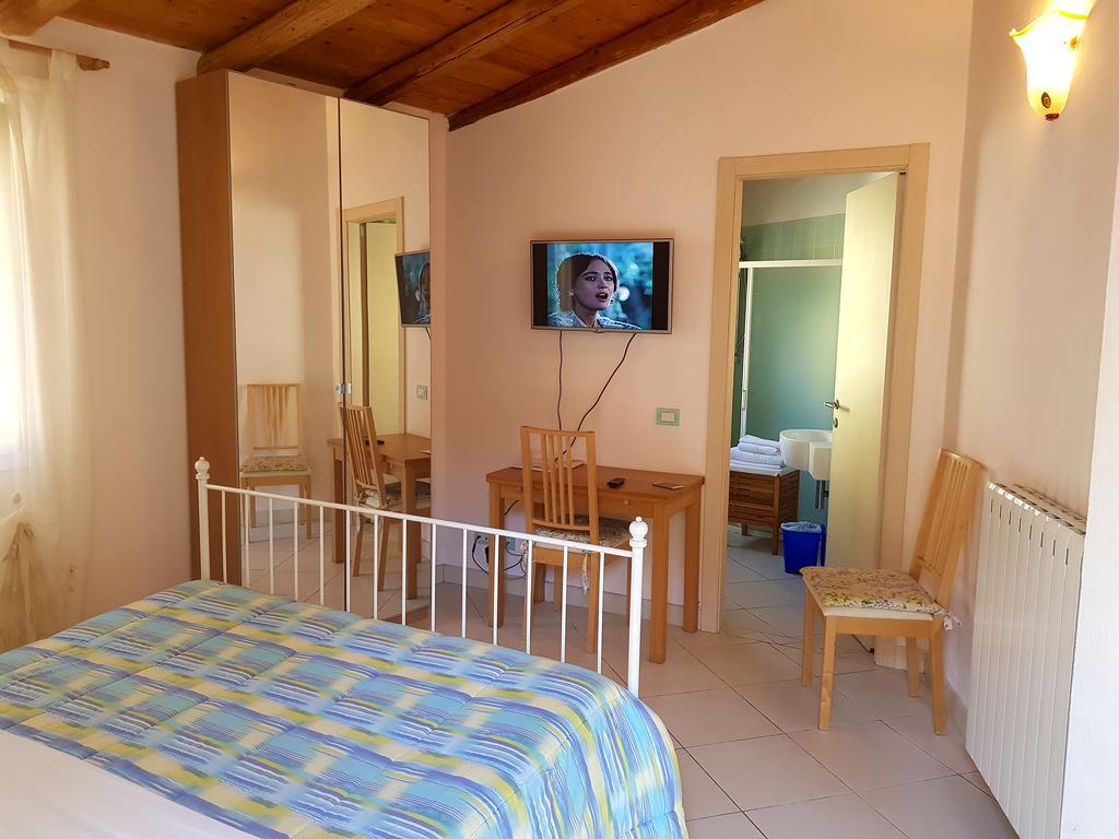 B&B La Pitagora Комакио Екстериор снимка